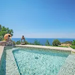 Σπίτι διακοπών Luxury With Pool & Garden Κάπρι