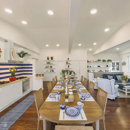 Σπίτι διακοπών Luxury With Pool & Garden